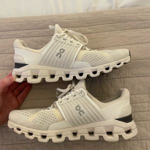 On - Cloudswift Women’s Shoes Size 10